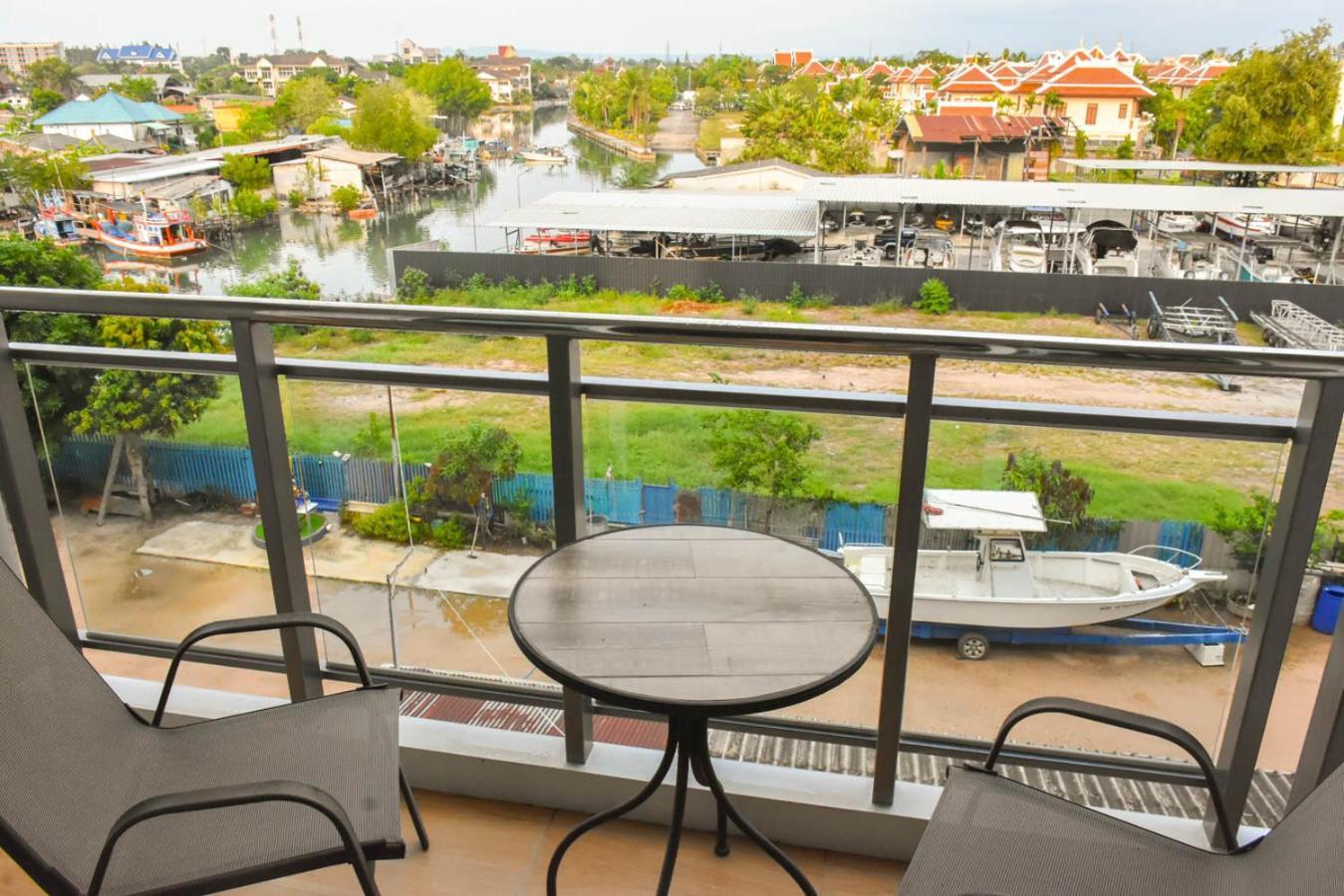 Whale Marina Condominium Наджомтьєн Номер фото